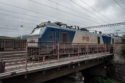 Make: NIKON CORPORATION
Model: NIKON Z 5
DateTimeOriginal: 2024:07:30 16:48:33
ISOSpeedRatings: 560
LensModel: NIKKOR Z 24-50mm f/4-6.3
ExposureTime: 0.004
FocalLength: 24.0
FNumber: 10.0
