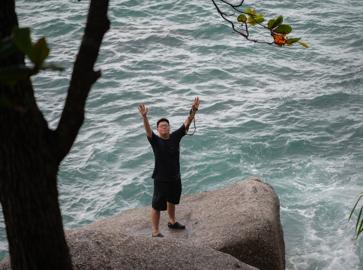 Make: NIKON CORPORATION
Model: NIKON Z 5
DateTimeOriginal: 2024:08:06 13:00:05
ISOSpeedRatings: 100
LensModel: TAMRON 70-300mm F/4.5-6.3 Di III RXD A047Z
ExposureTime: 0.005
FocalLength: 148.0
FNumber: 5.3