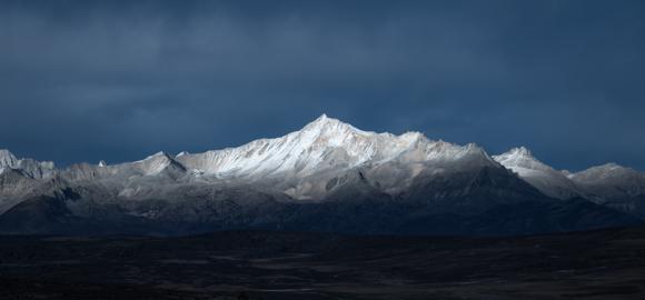 Make: NIKON CORPORATION
Model: NIKON Z 5
DateTimeOriginal: 2025:01:21 17:58:04
ISOSpeedRatings: 160
LensModel: TAMRON 70-300mm F/4.5-6.3 Di III RXD A047Z
ExposureTime: 0.00125
FocalLength: 107.0
FNumber: 5.6
