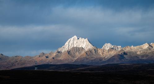 Make: NIKON CORPORATION
Model: NIKON Z 5
DateTimeOriginal: 2025:01:21 17:57:40
ISOSpeedRatings: 200
LensModel: TAMRON 70-300mm F/4.5-6.3 Di III RXD A047Z
ExposureTime: 0.00125
FocalLength: 107.0
FNumber: 5.6
