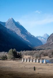 Make: NIKON CORPORATION
Model: NIKON Z 5
DateTimeOriginal: 2025:01:20 15:45:30
ISOSpeedRatings: 140
LensModel: TAMRON 70-300mm F/4.5-6.3 Di III RXD A047Z
ExposureTime: 0.003125
FocalLength: 70.0
FNumber: 8.0
